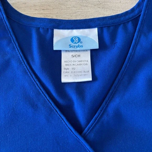 SB Scrubs Scrub Set Electric Blue Women's Small Top And Bottom - Picture 3 of 16